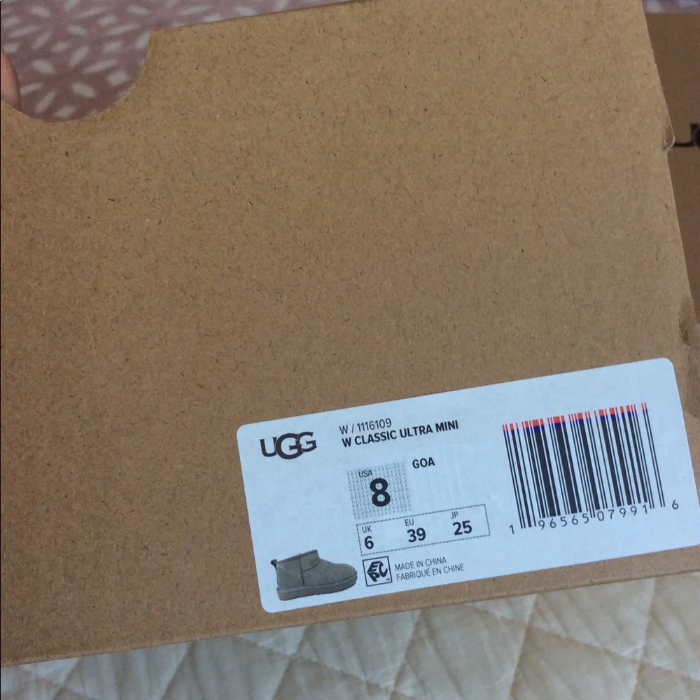 UGG  CLASSIC ULTRA MINI boots